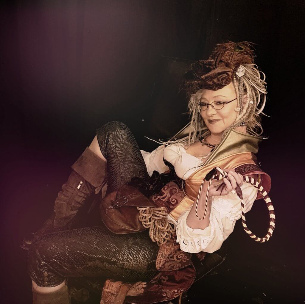 Deva-Bhusha-Meerane-Sinnesart-Tantramassage3